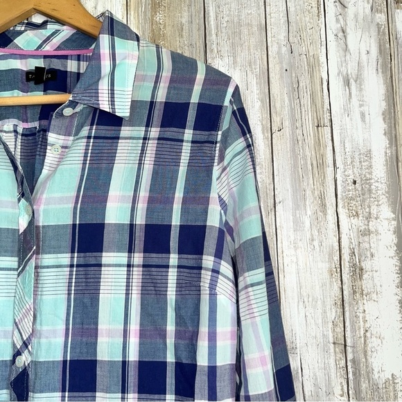 Talbots Classic Cotton Picnic Plaid Button Down - Picture 3 of 6